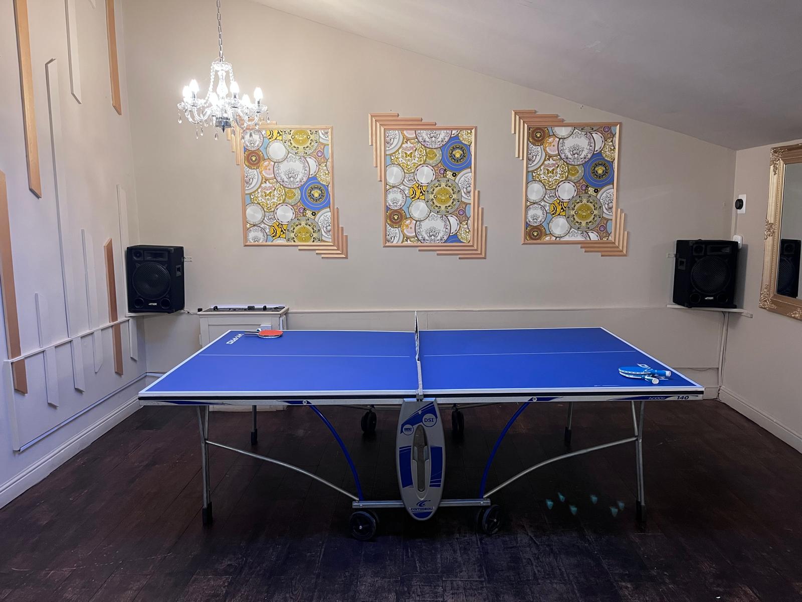 Hamps Barn for 20 guests image 4